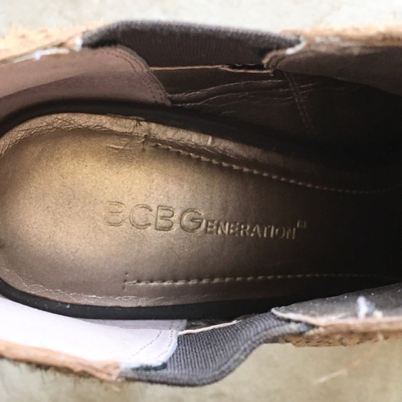 Gorgeous BCBGENERATION cowhide ankle booties! - Picture 8 of 15